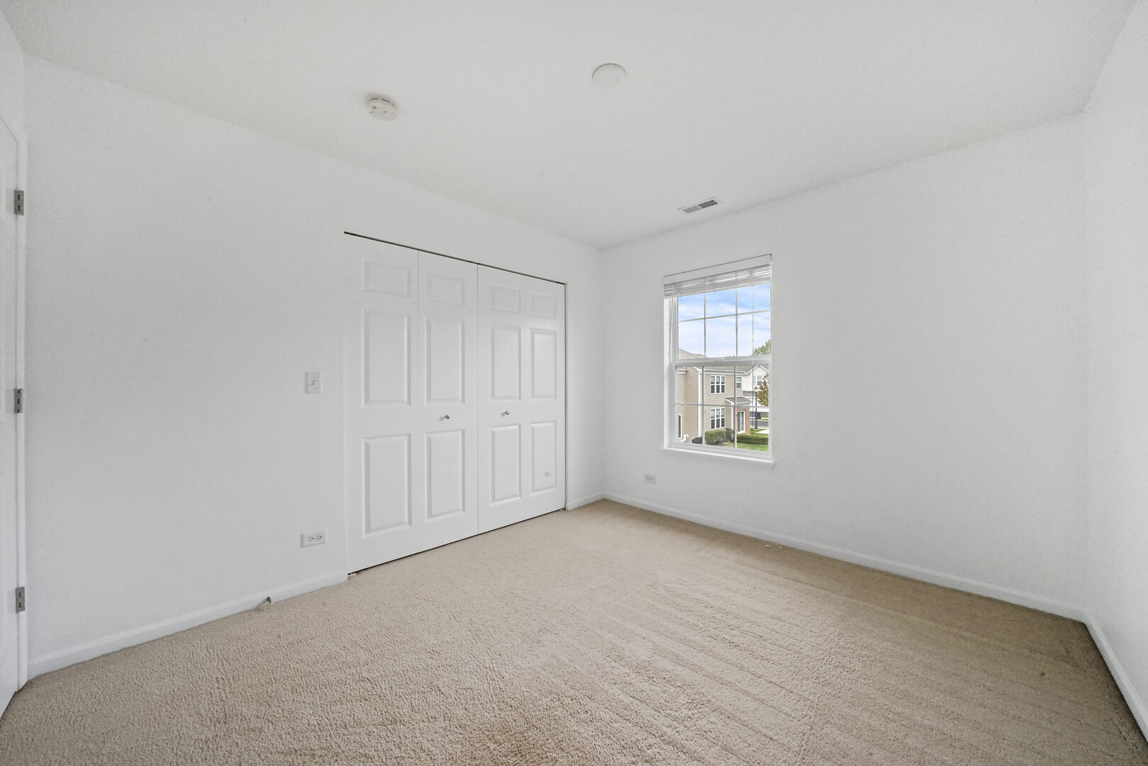 10S429 CARRINGTON Circle, Burr Ridge, IL 60527