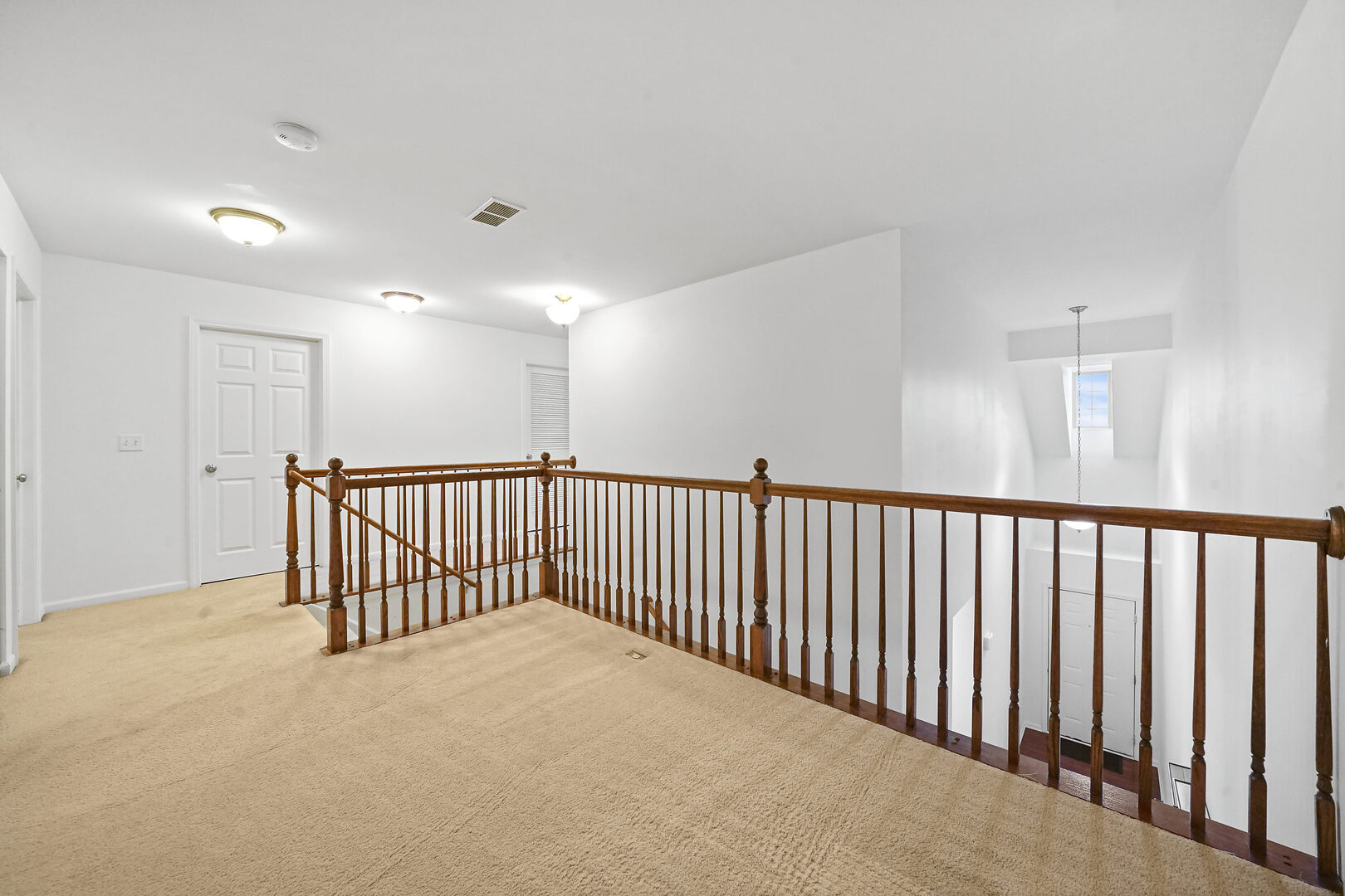 10S429 CARRINGTON Circle, Burr Ridge, IL 60527