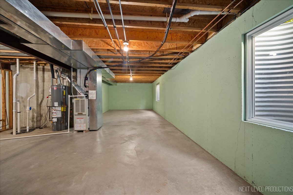 1296 Yellowpine Drive, Aurora, IL 60506