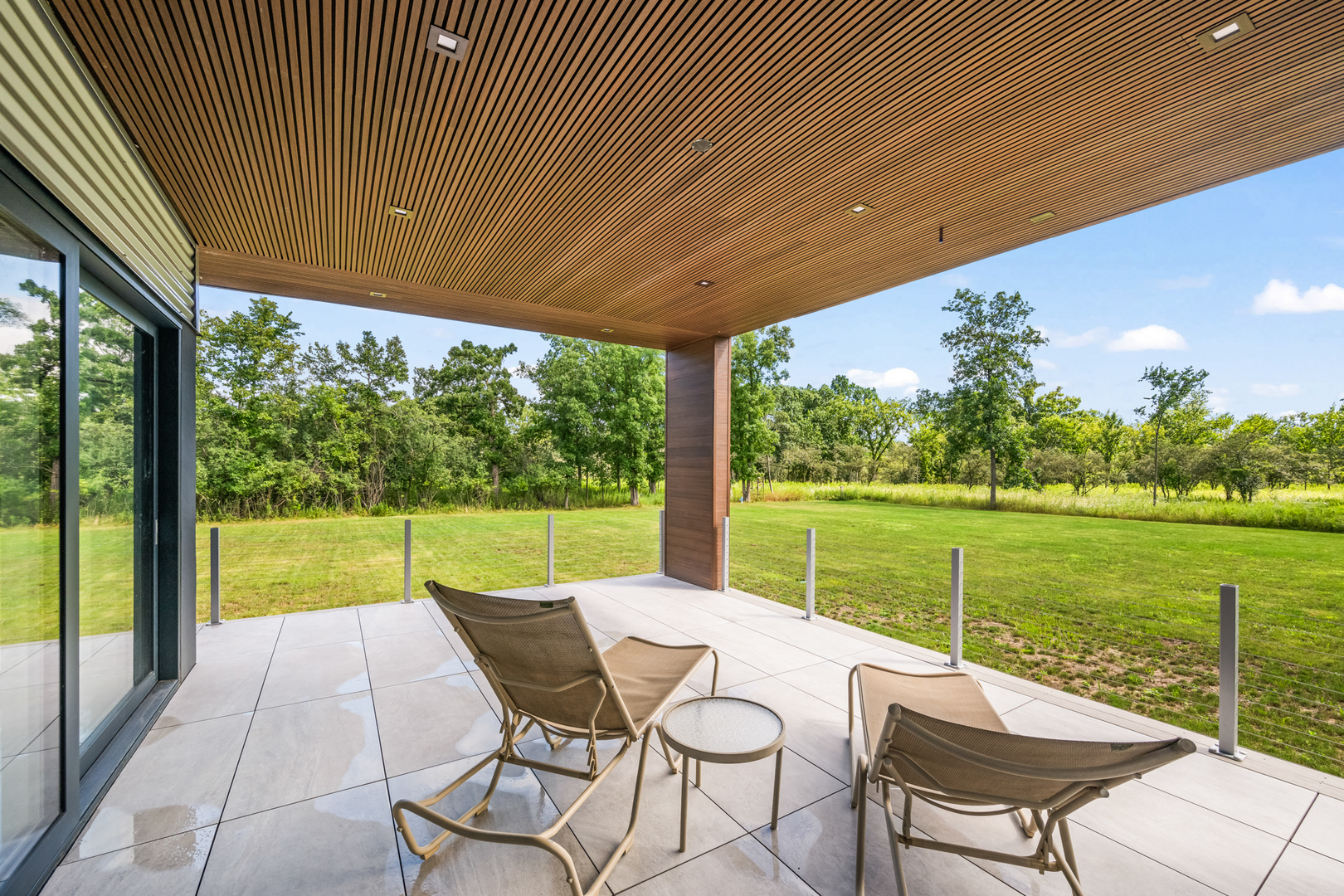 711 Becker Road, Glenview, IL 60025