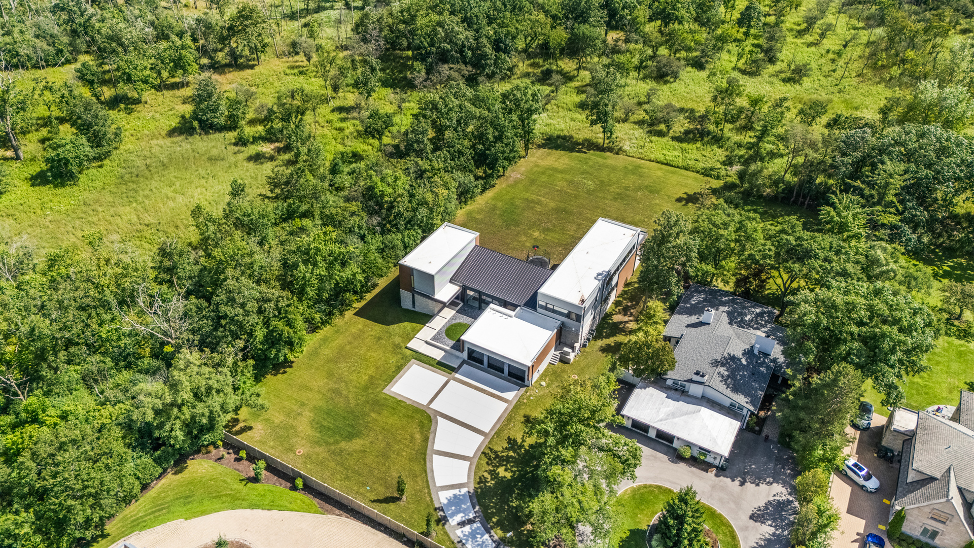 711 Becker Road, Glenview, IL 60025