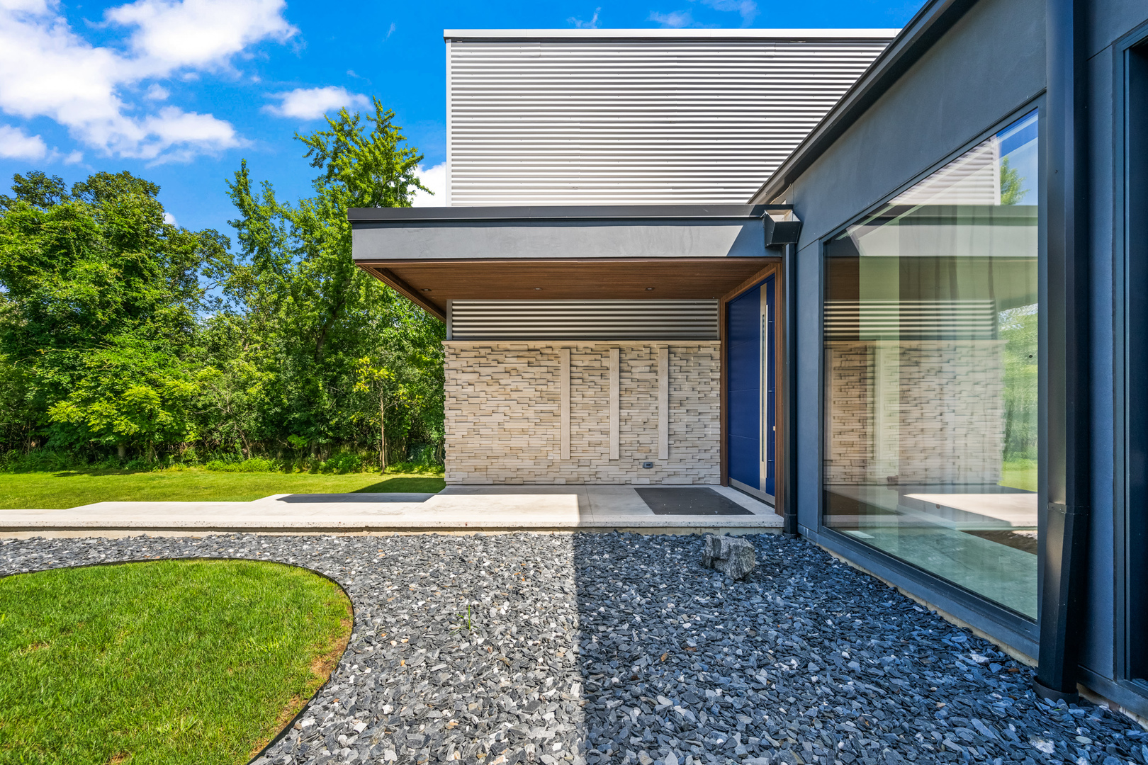 711 Becker Road, Glenview, IL 60025