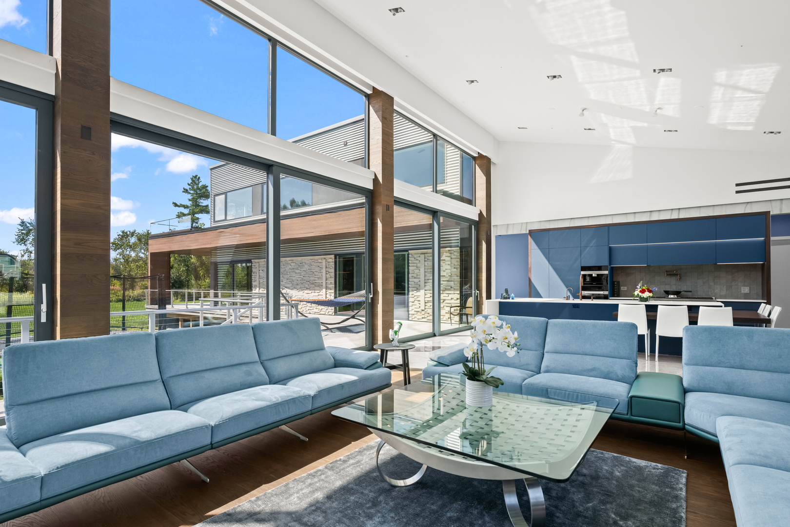 711 Becker Road, Glenview, IL 60025