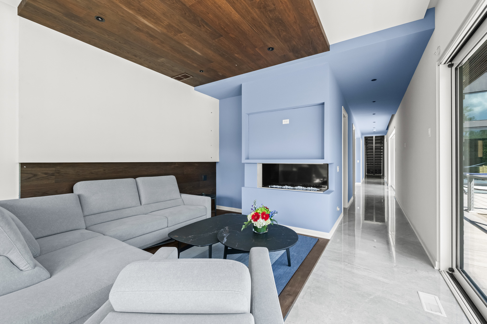 711 Becker Road, Glenview, IL 60025