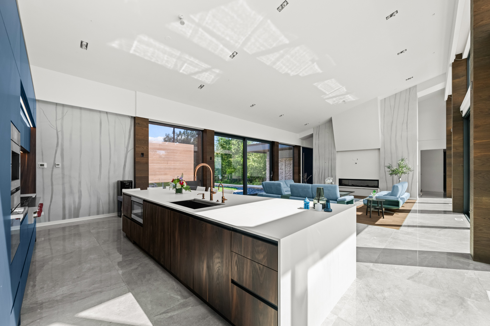 711 Becker Road, Glenview, IL 60025