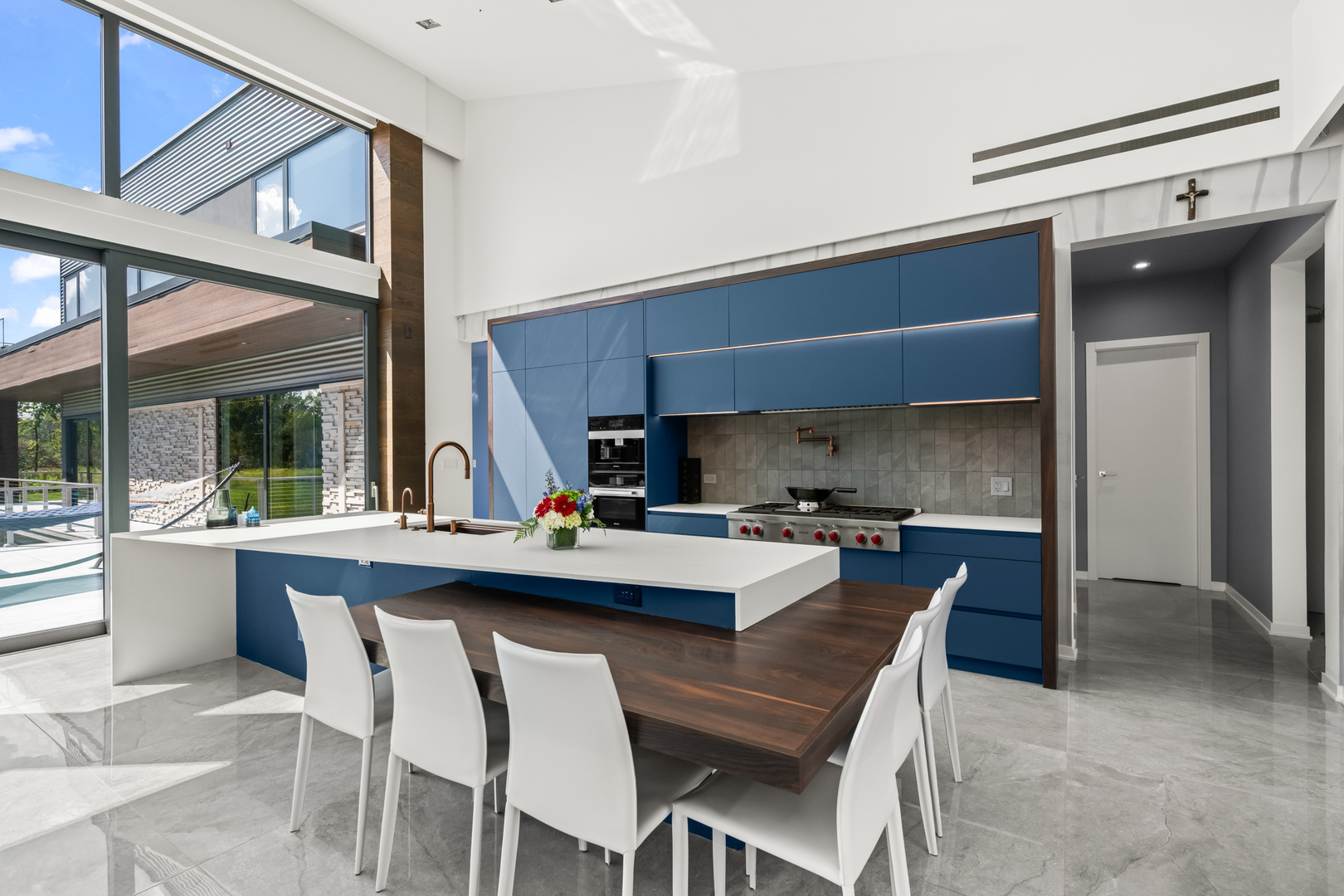 711 Becker Road, Glenview, IL 60025