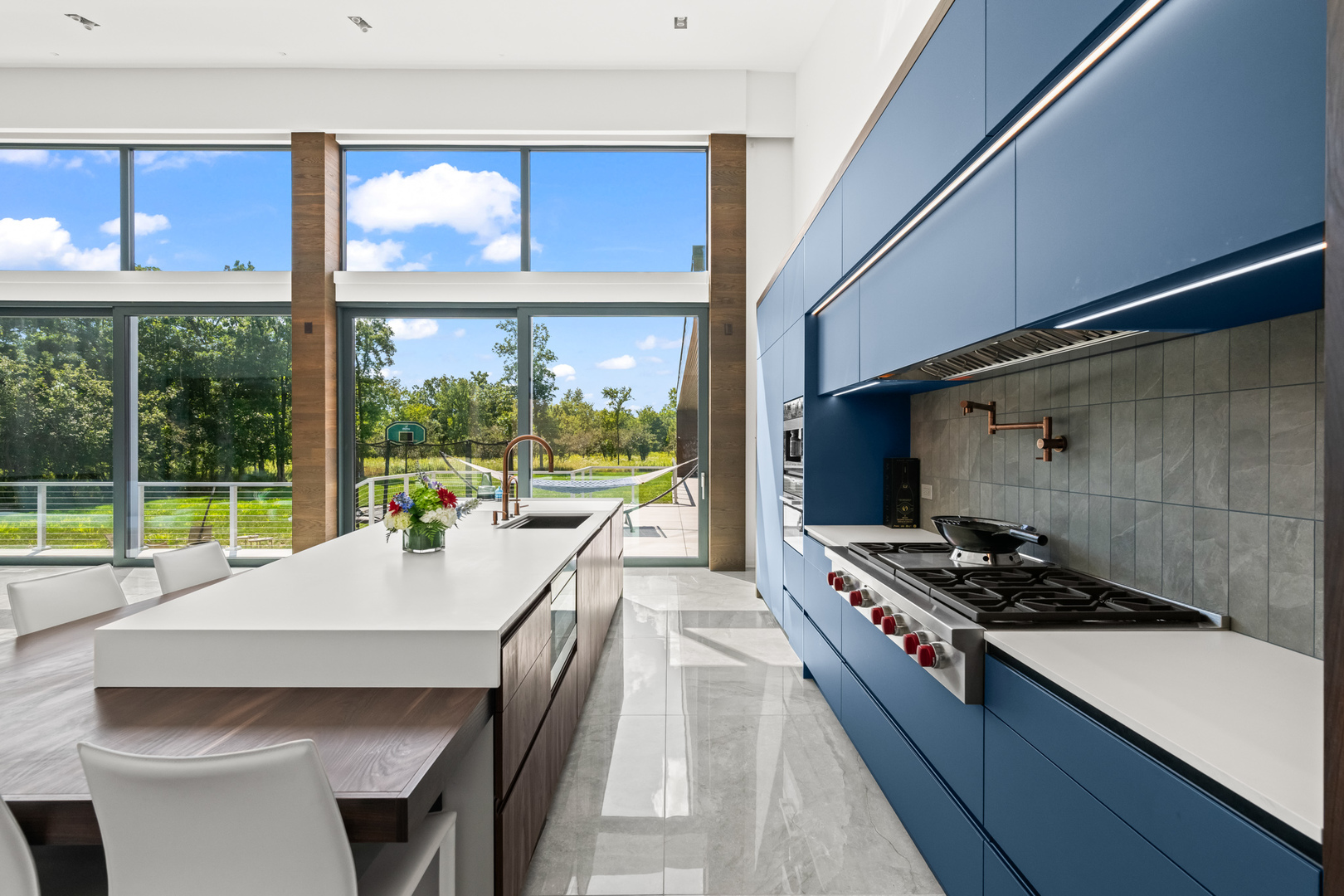 711 Becker Road, Glenview, IL 60025