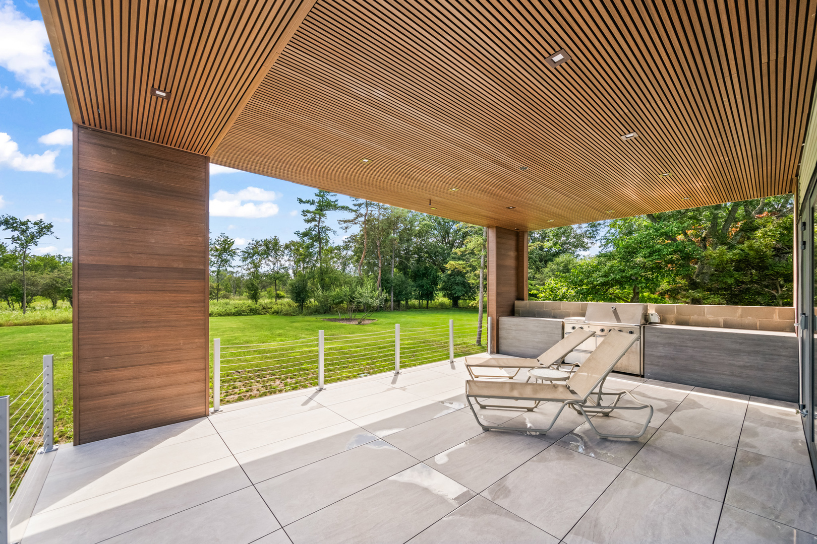 711 Becker Road, Glenview, IL 60025