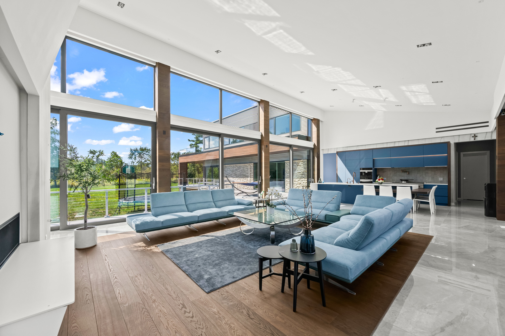 711 Becker Road, Glenview, IL 60025