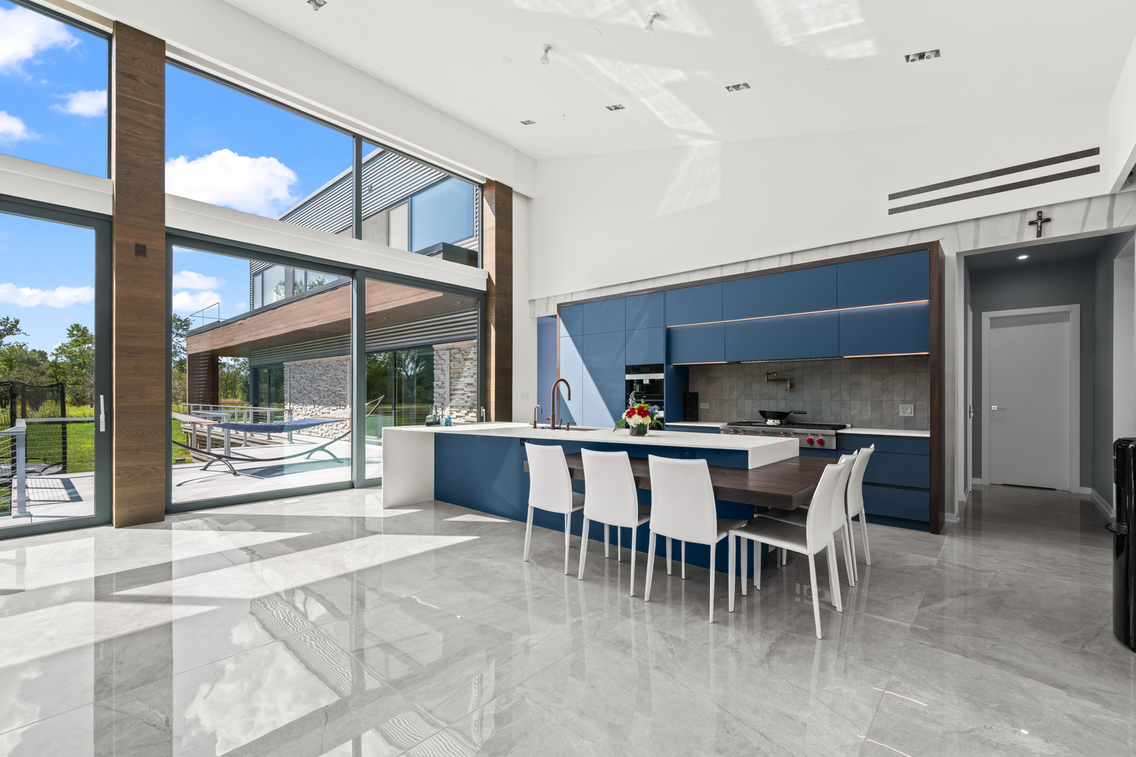 711 Becker Road, Glenview, IL 60025