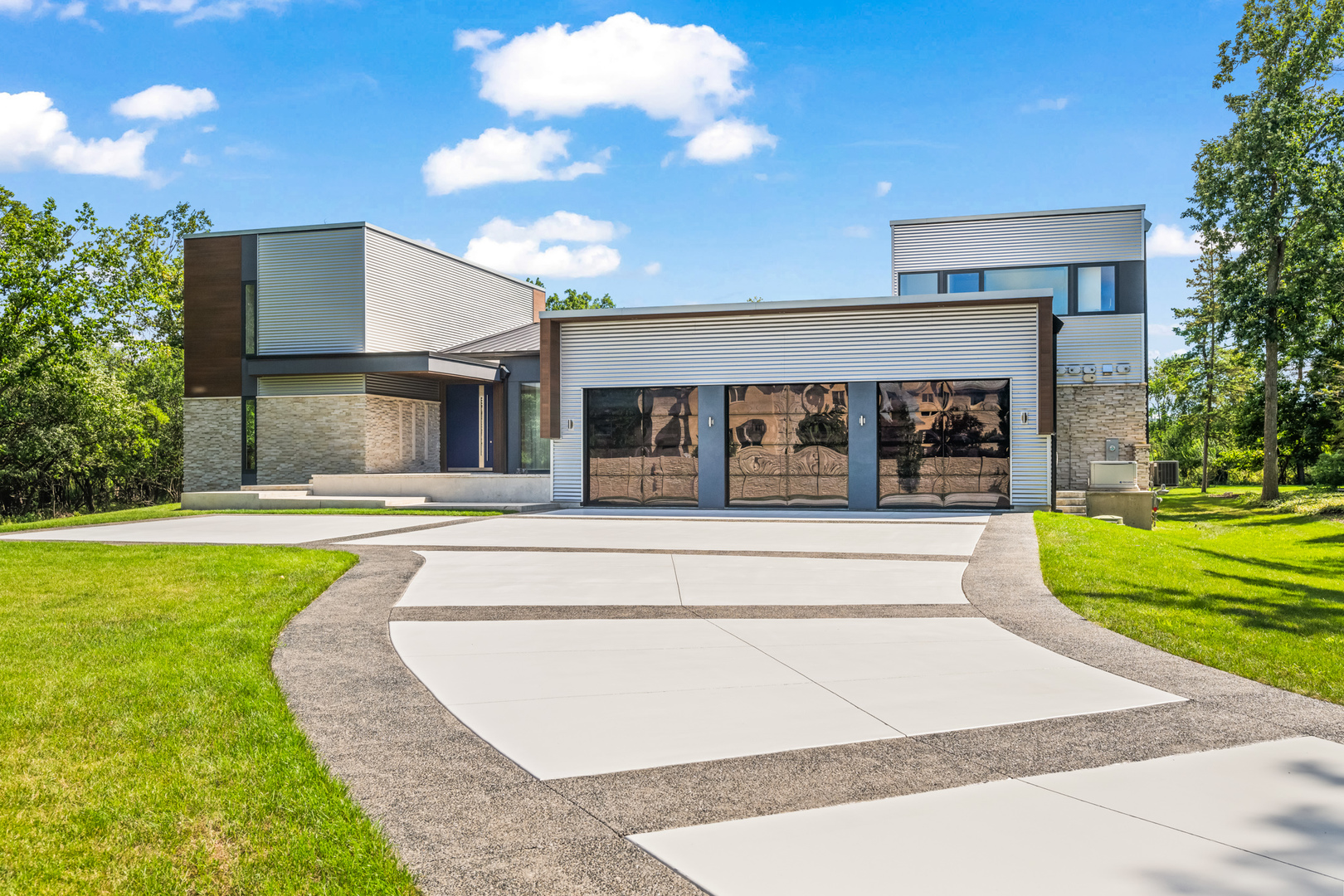 711 Becker Road, Glenview, IL 60025