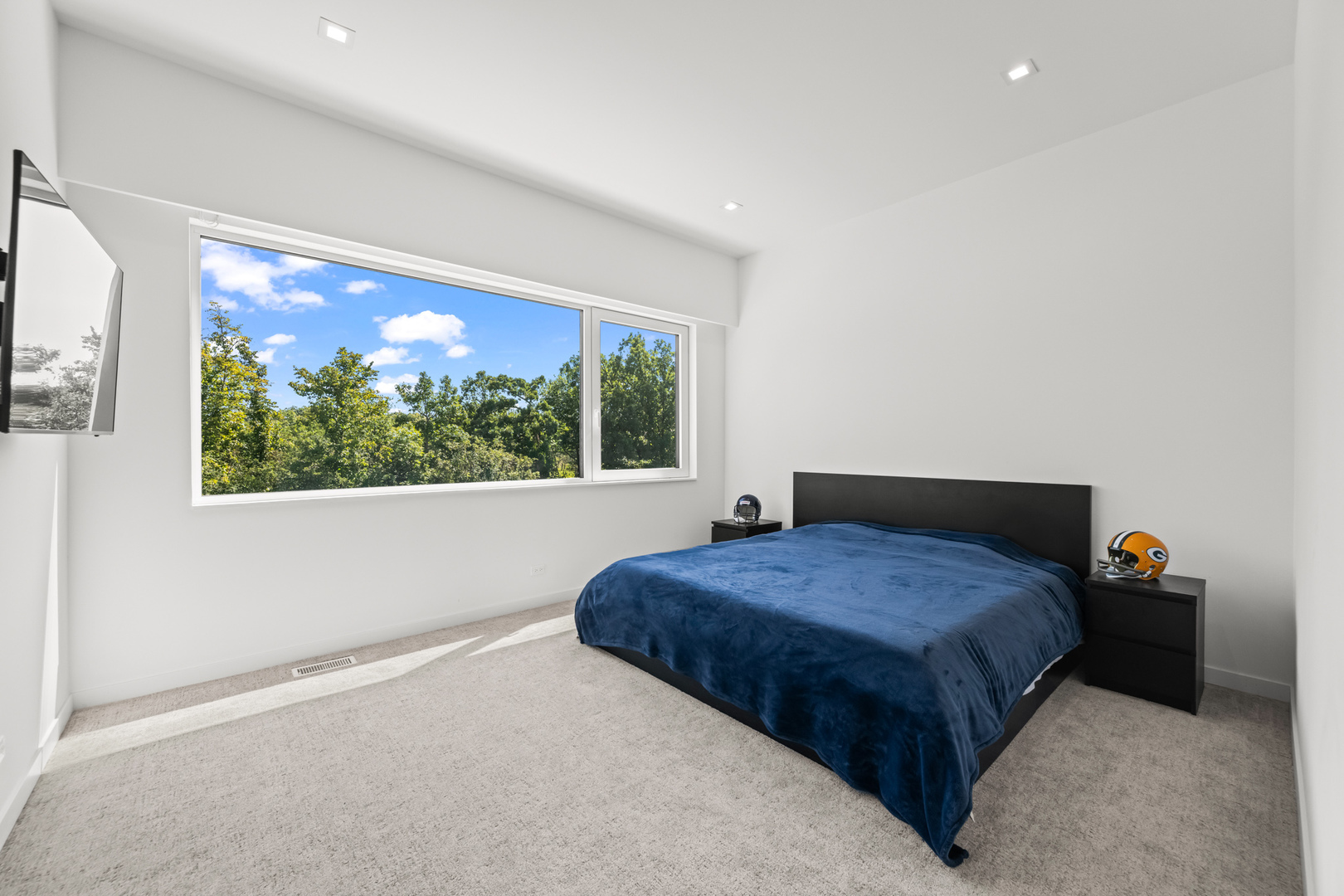 711 Becker Road, Glenview, IL 60025