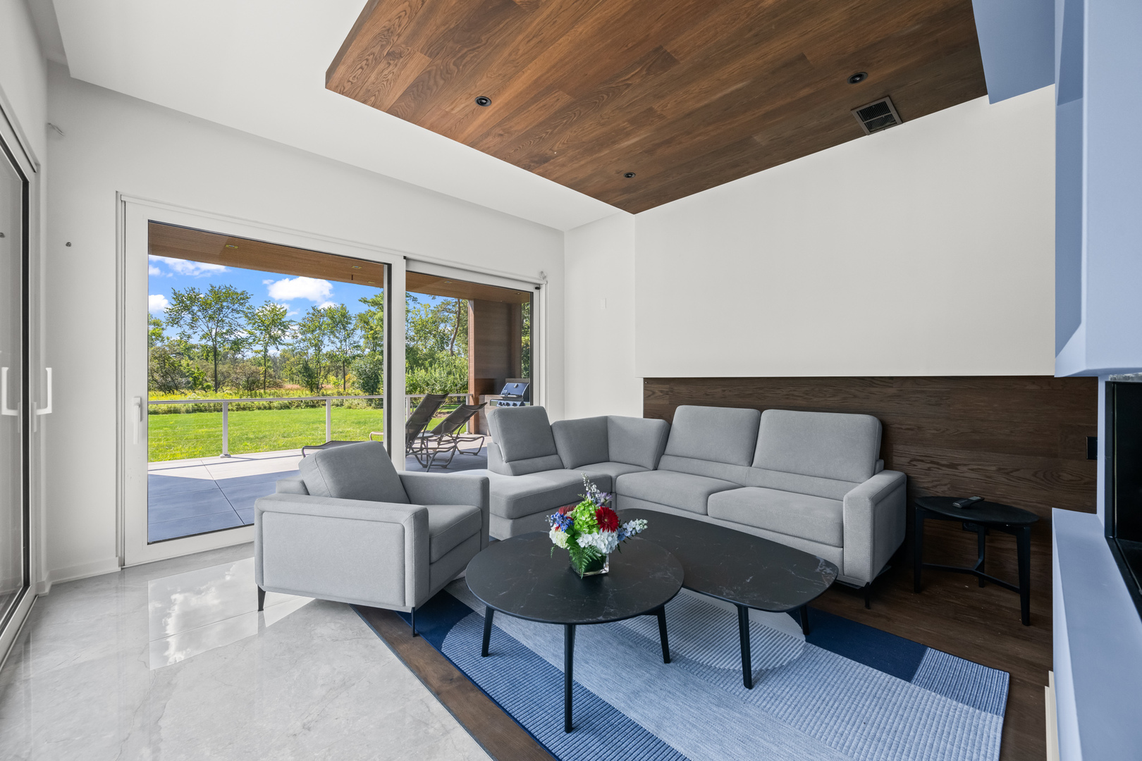 711 Becker Road, Glenview, IL 60025