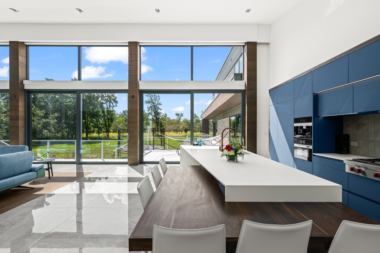 711 Becker Road, Glenview, IL 60025