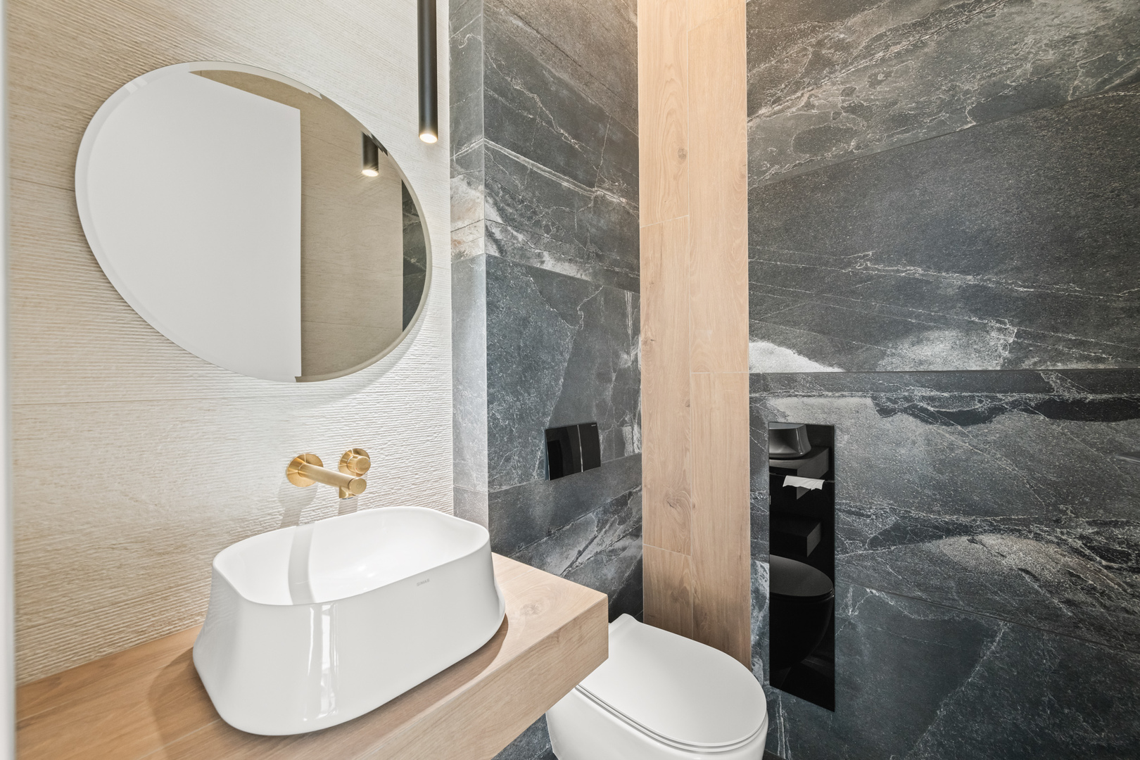 711 Becker Road, Glenview, IL 60025