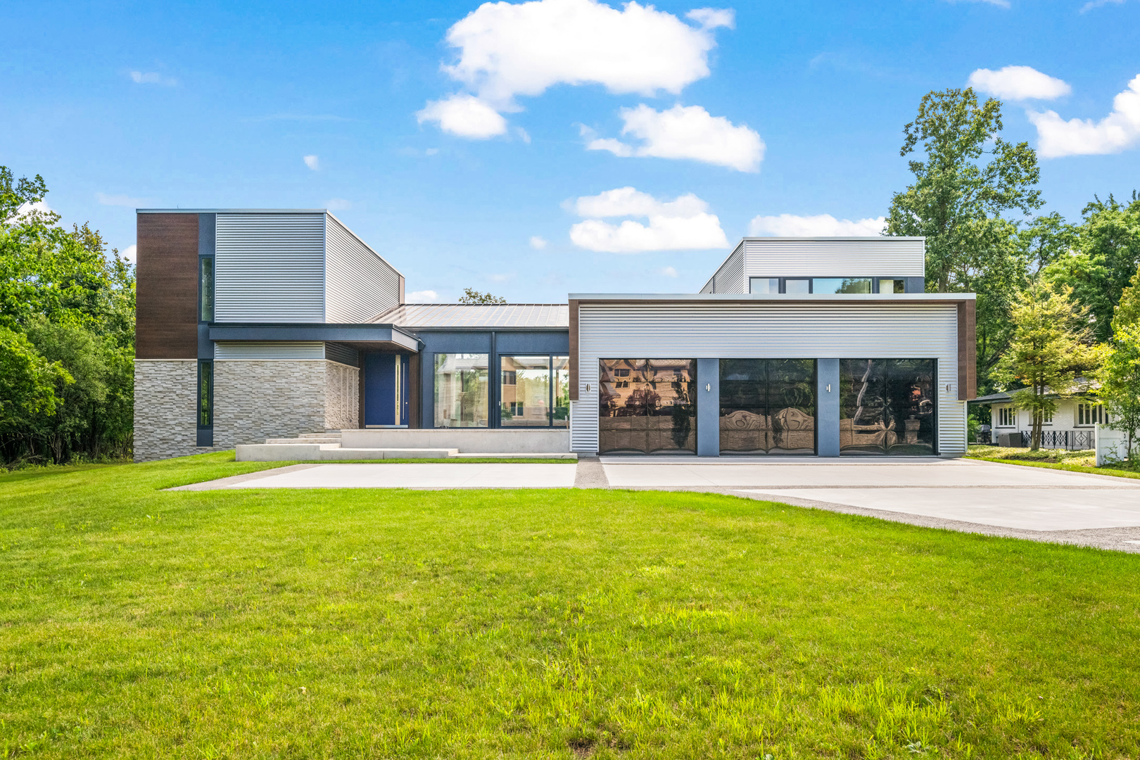 711 Becker Road, Glenview, IL 60025