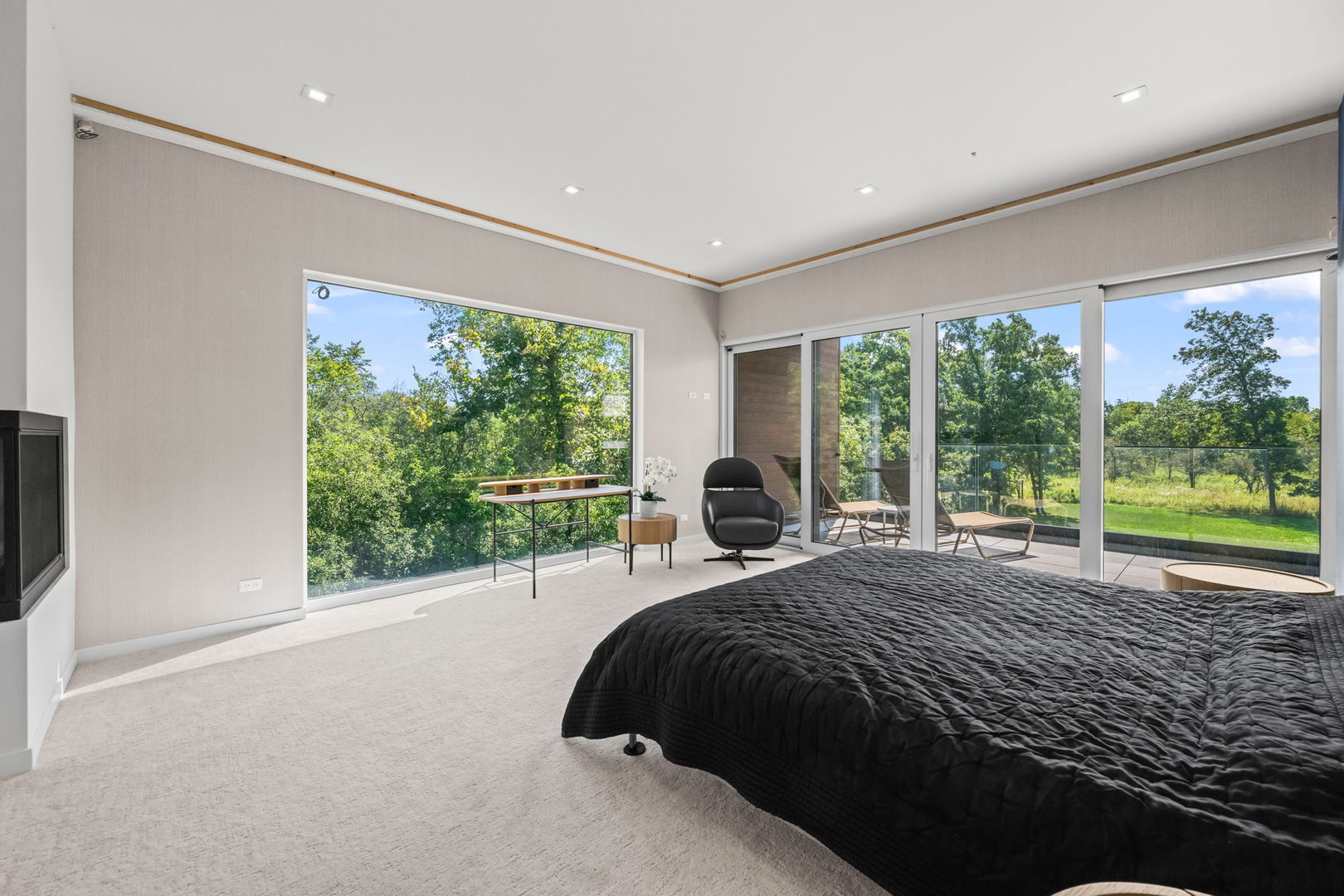 711 Becker Road, Glenview, IL 60025