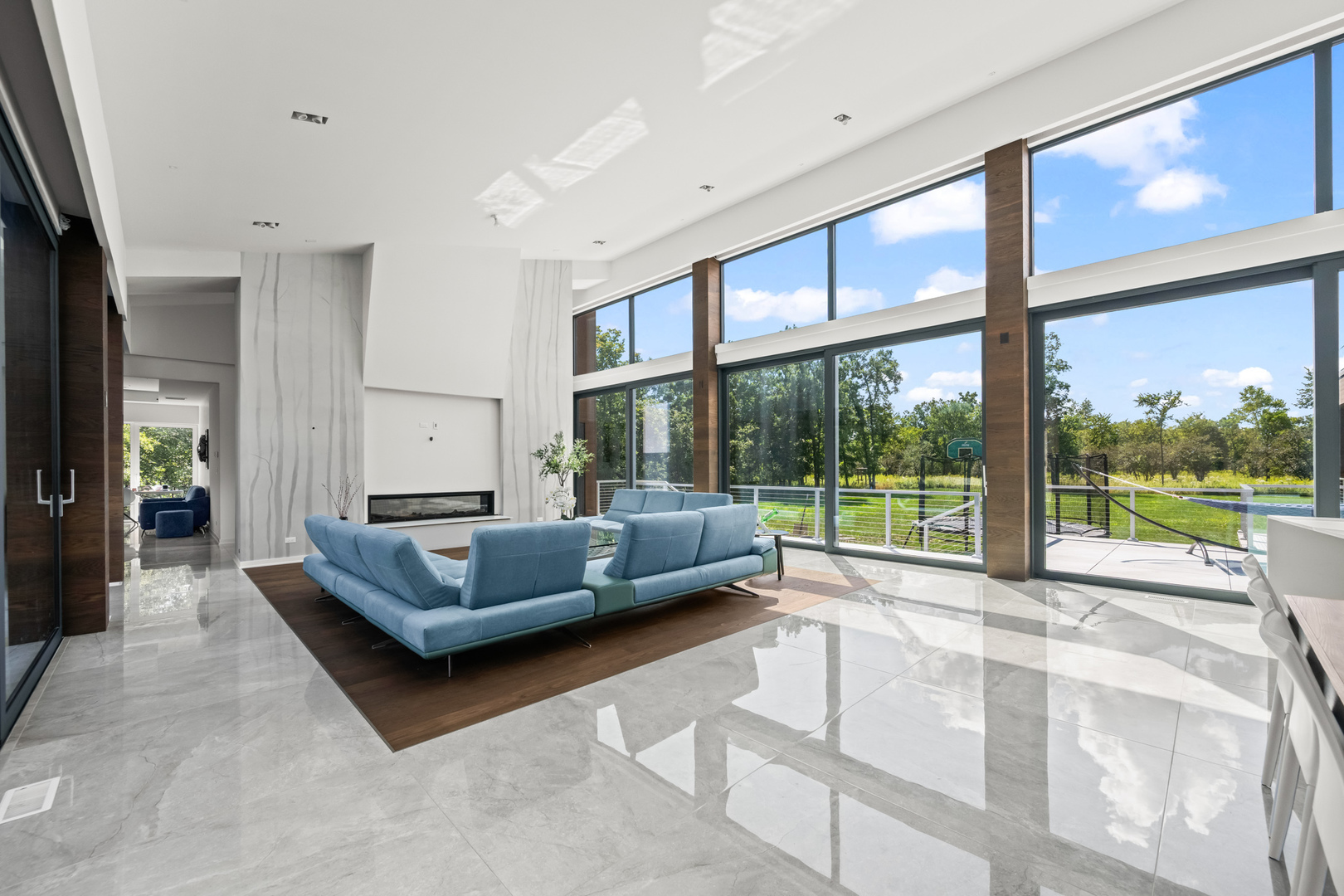 711 Becker Road, Glenview, IL 60025