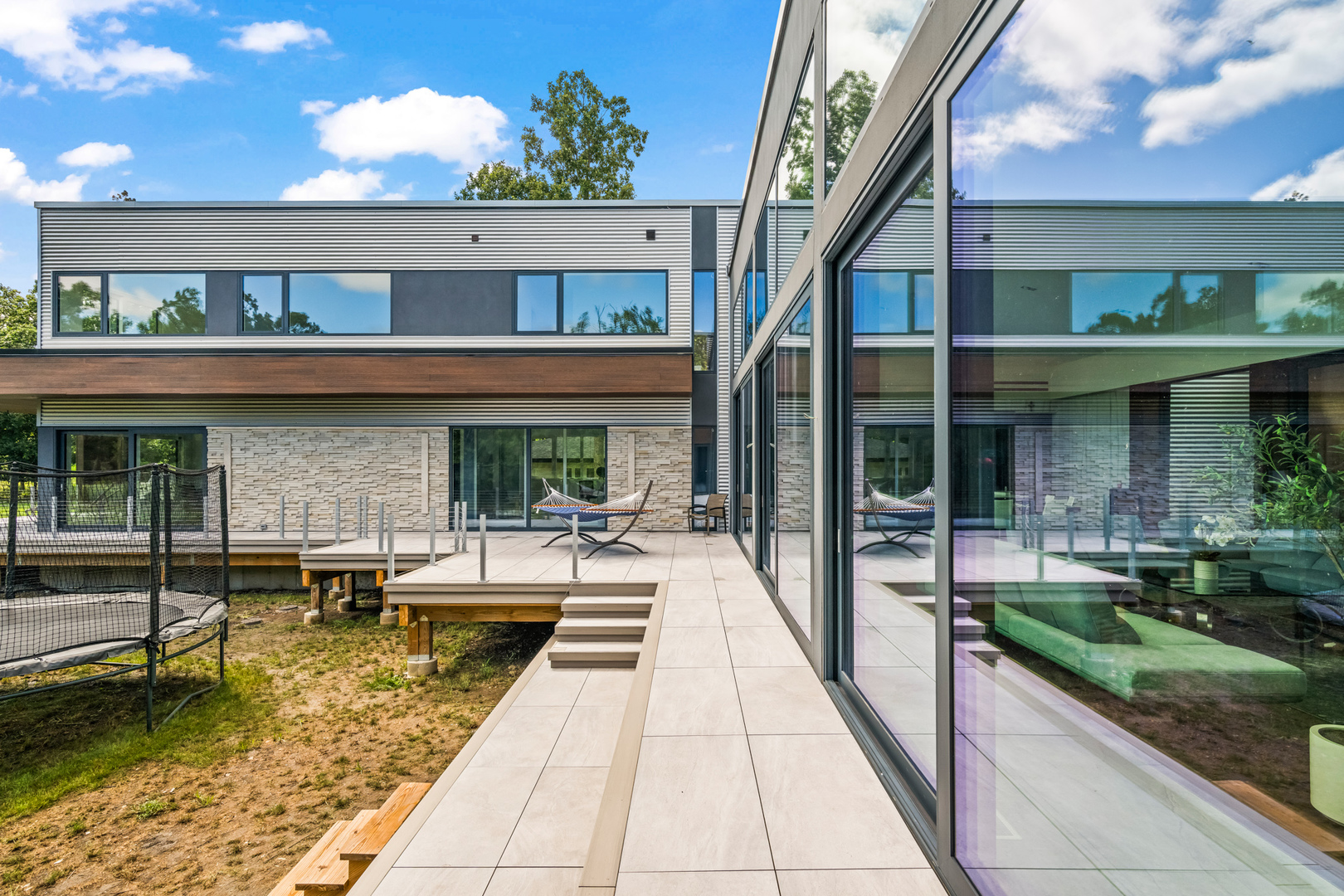 711 Becker Road, Glenview, IL 60025