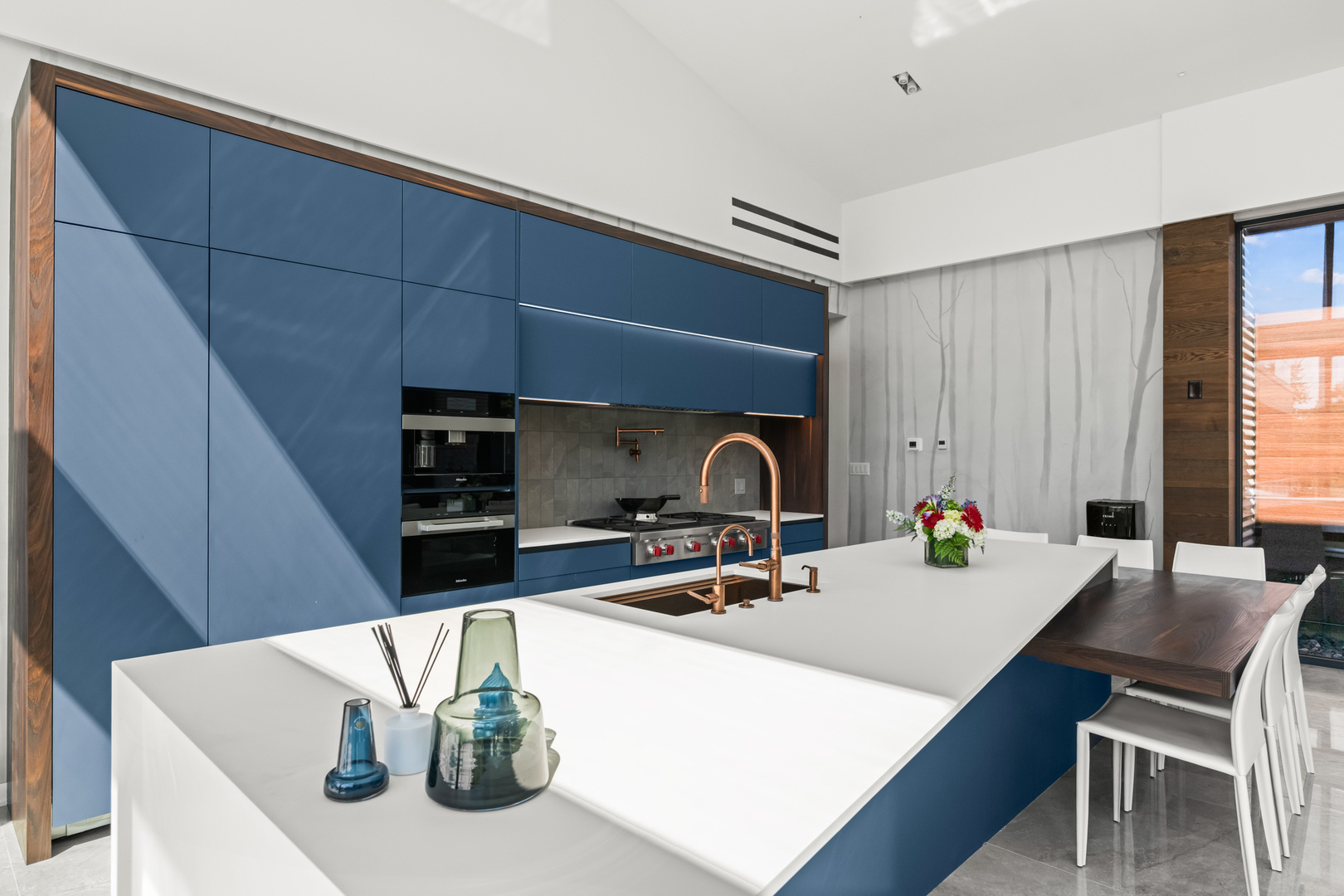 711 Becker Road, Glenview, IL 60025