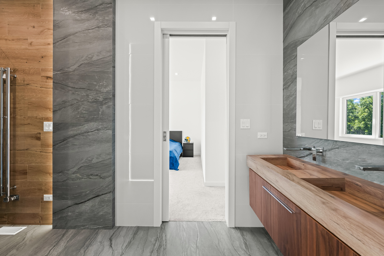 711 Becker Road, Glenview, IL 60025