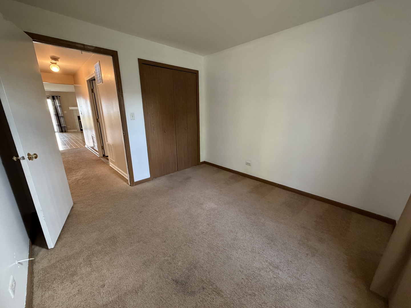 311 Sheffield Court #1, Roselle, IL 60172