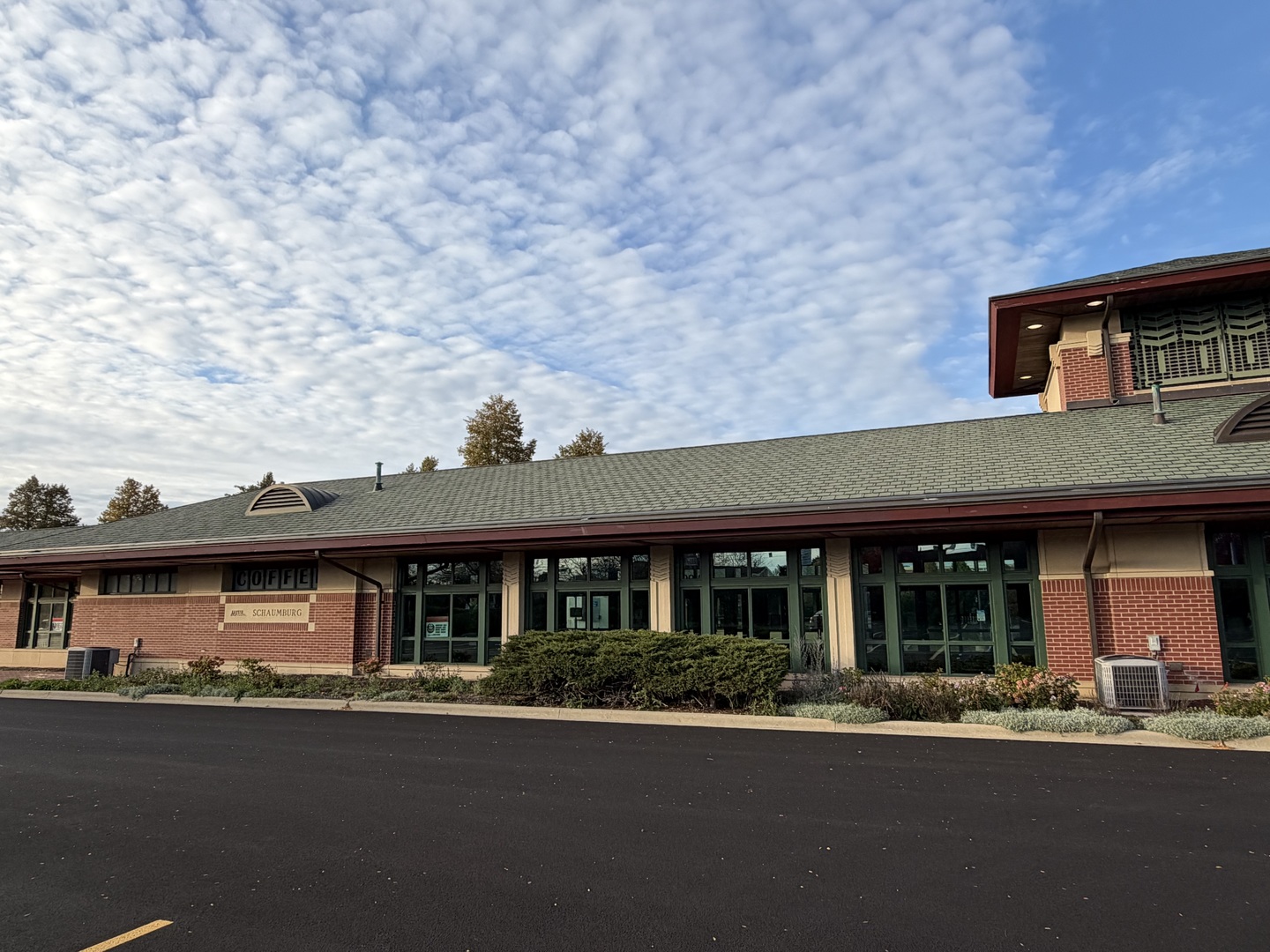 311 Sheffield Court #1, Roselle, IL 60172