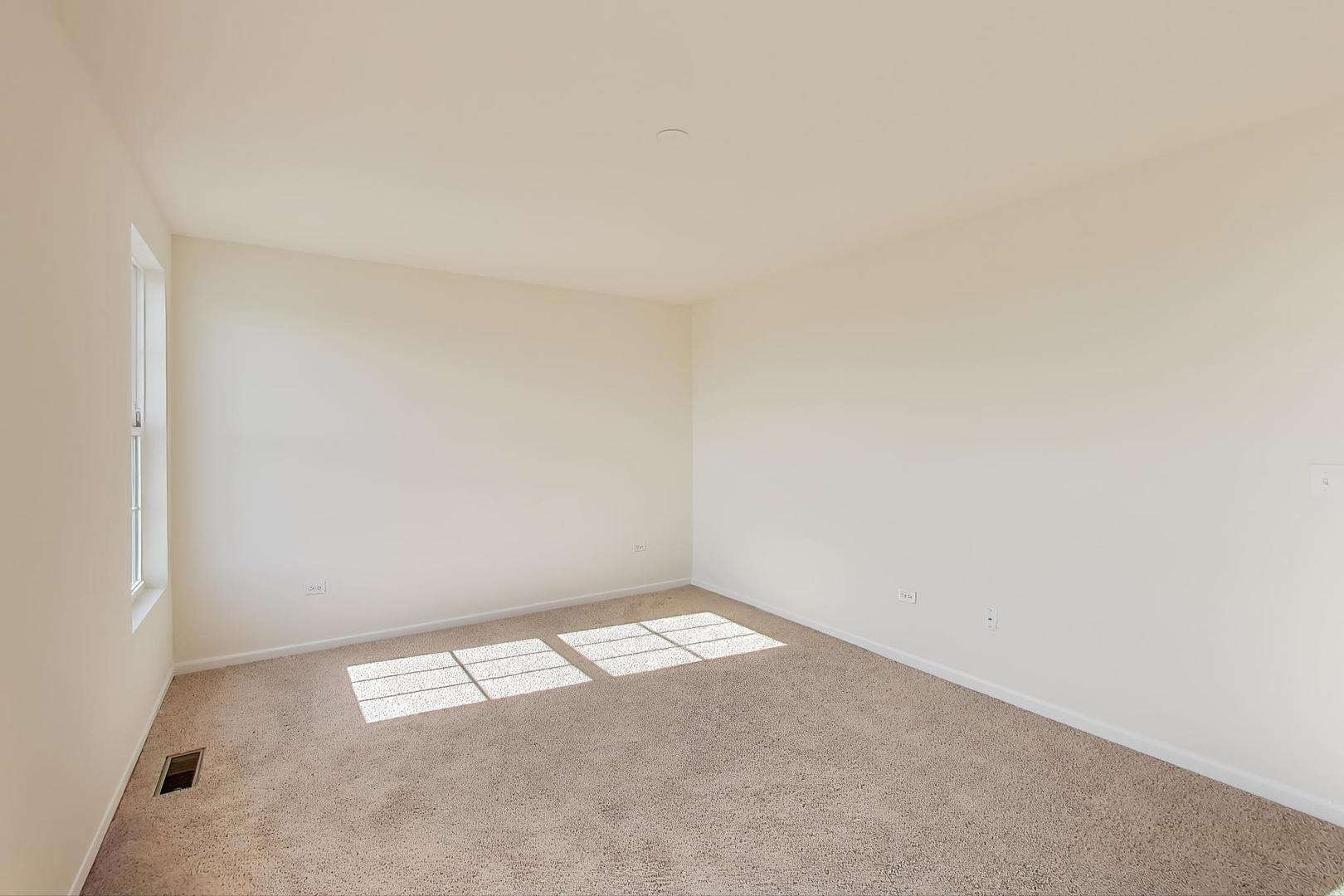 1003 Celebration Drive, Aurora, IL 60504