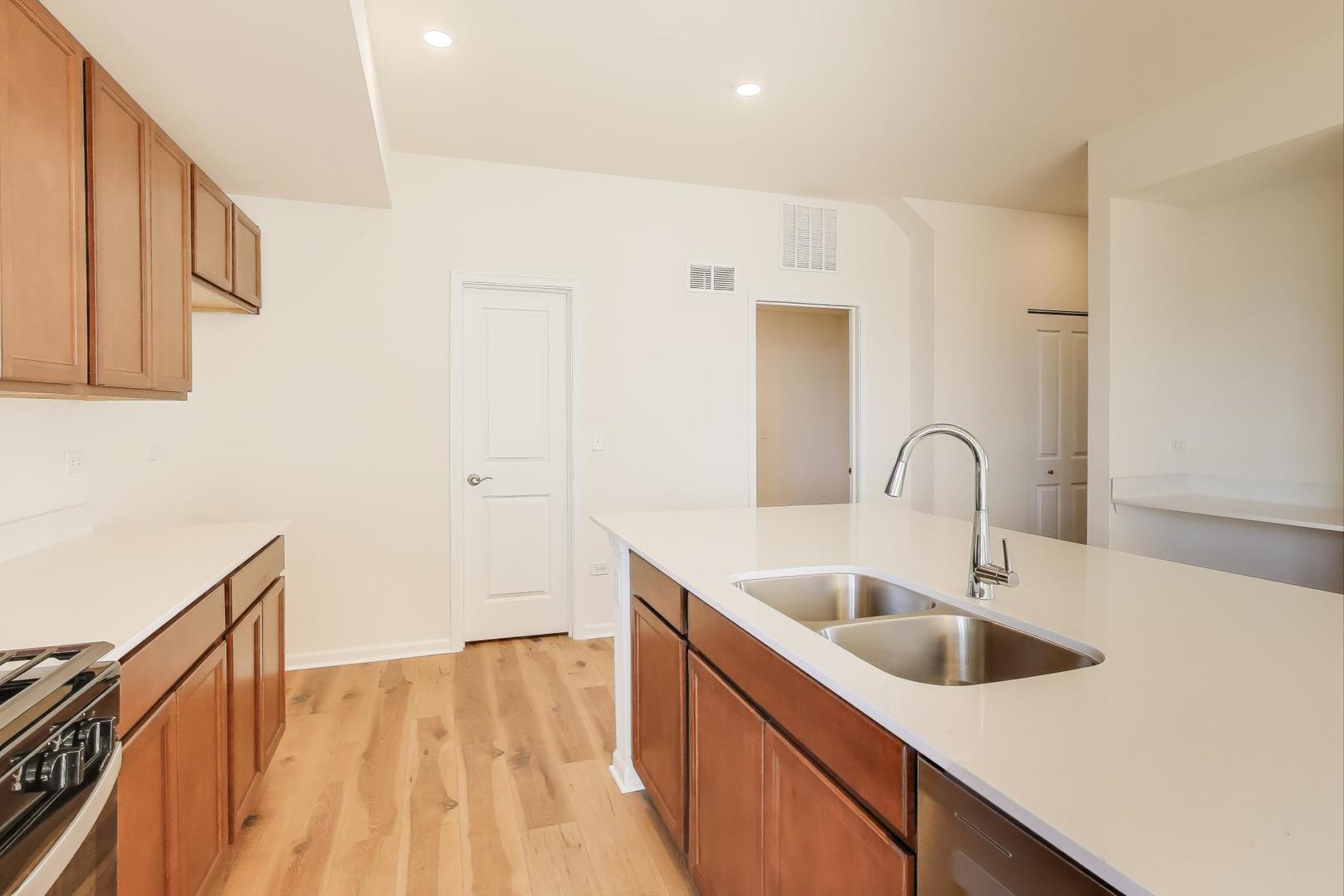 1003 Celebration Drive, Aurora, IL 60504