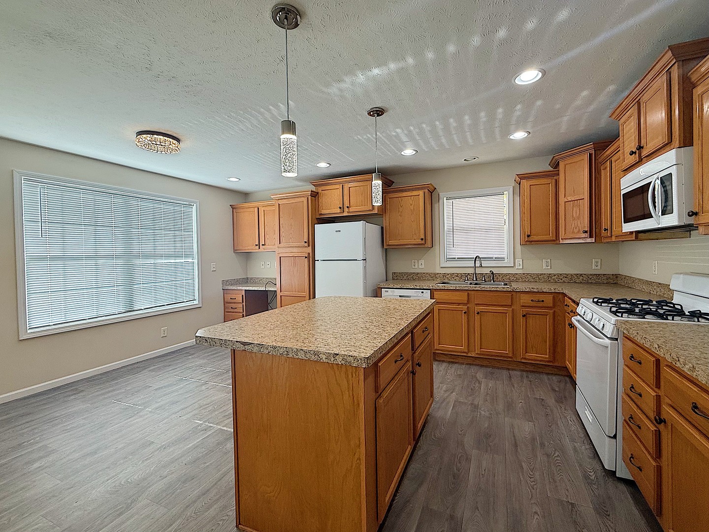 45 Candlelight Drive, Sauk Village, IL 60411