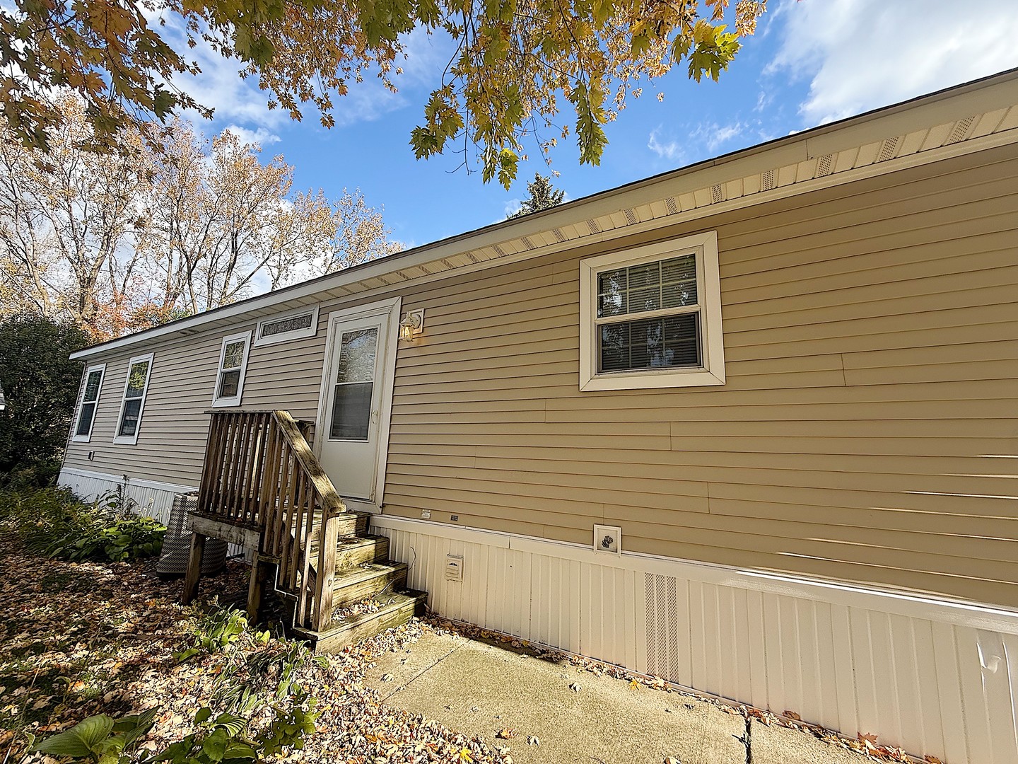 45 Candlelight Drive, Sauk Village, IL 60411