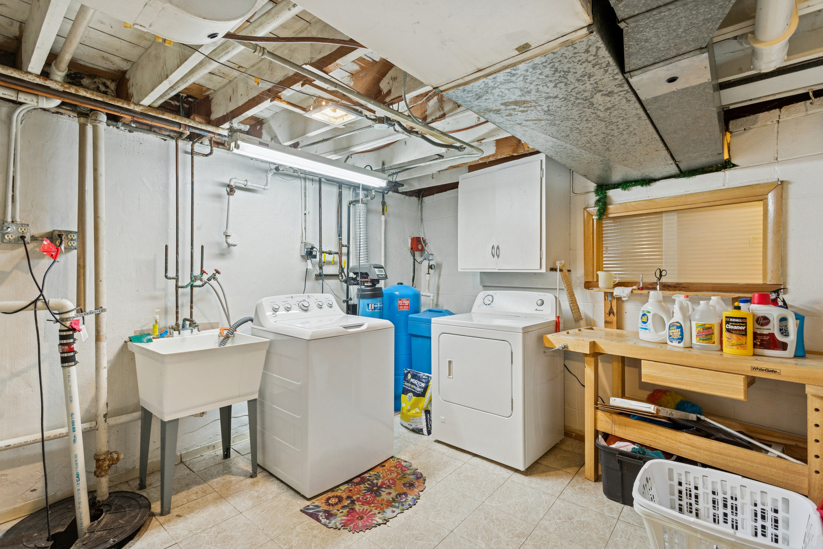 23W134 Mulberry Lane, Glen Ellyn, IL 60137