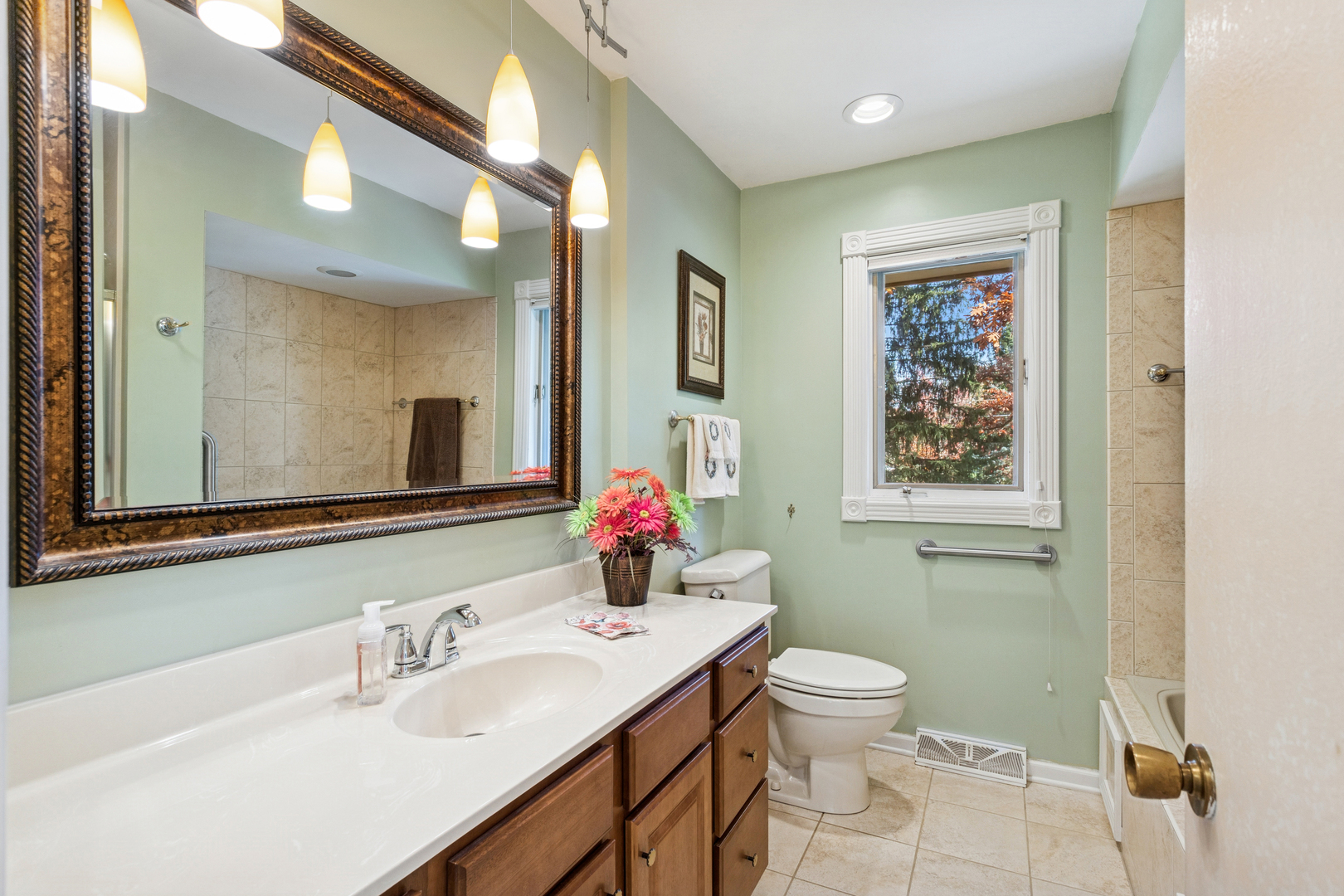 23W134 Mulberry Lane, Glen Ellyn, IL 60137