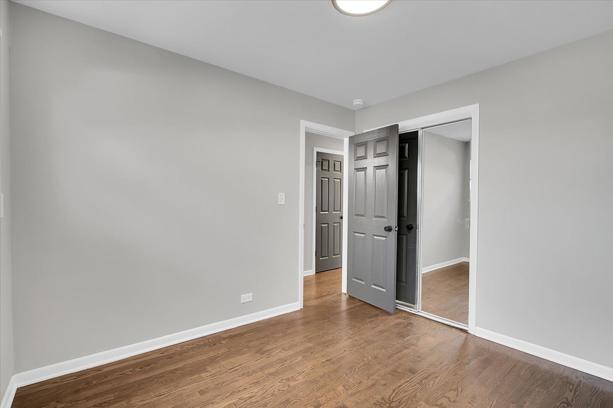 329 E Jefferson Street, Bensenville, IL 60106