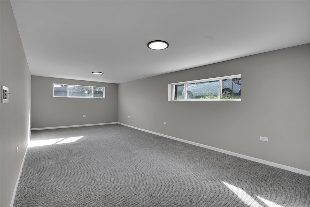 329 E Jefferson Street, Bensenville, IL 60106