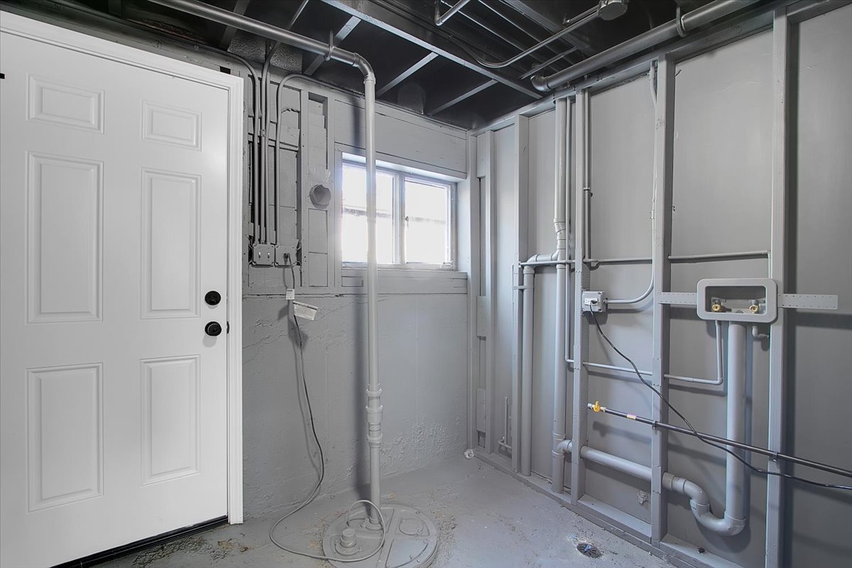 329 E Jefferson Street, Bensenville, IL 60106