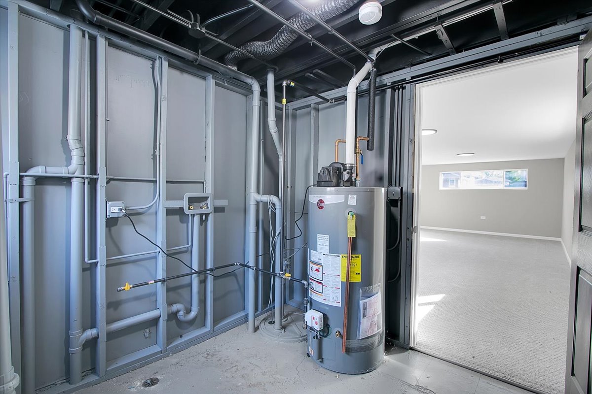 329 E Jefferson Street, Bensenville, IL 60106