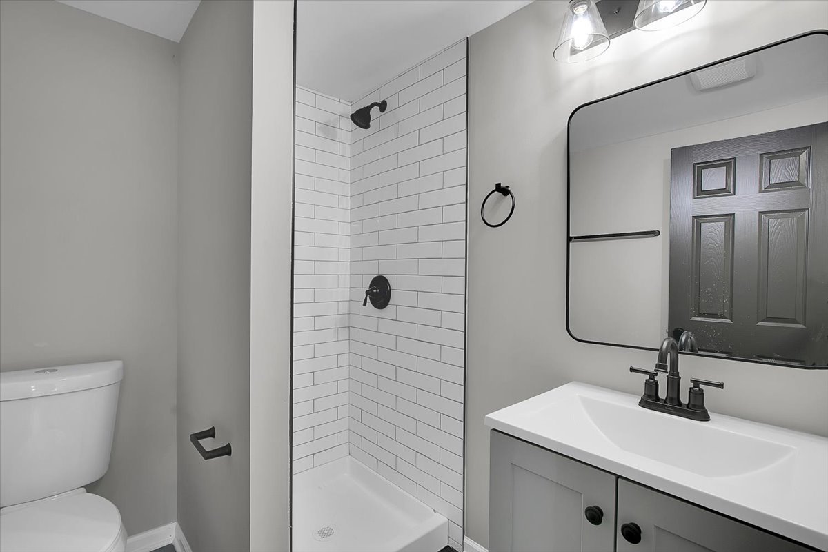 329 E Jefferson Street, Bensenville, IL 60106