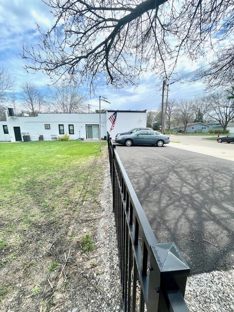 302 W Naperville Road, Westmont, IL 60559