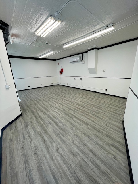 302 W Naperville Road, Westmont, IL 60559