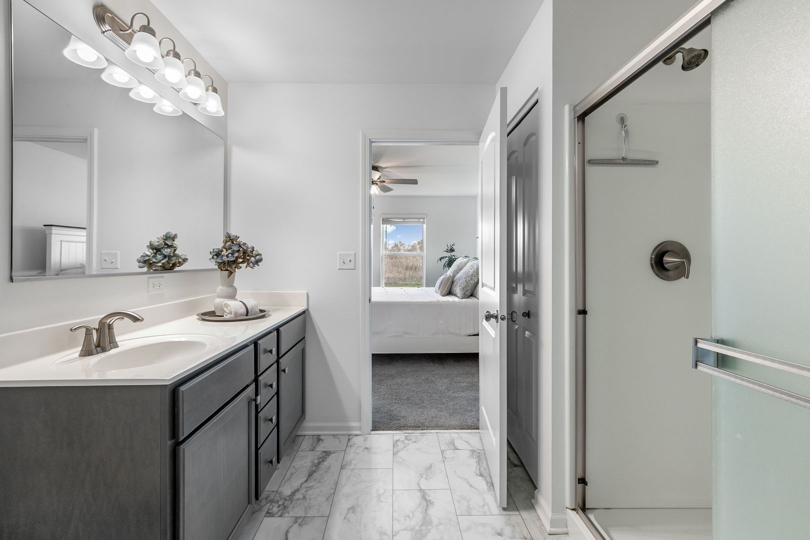 32070 Savannah Drive, Lakemoor, IL 60051