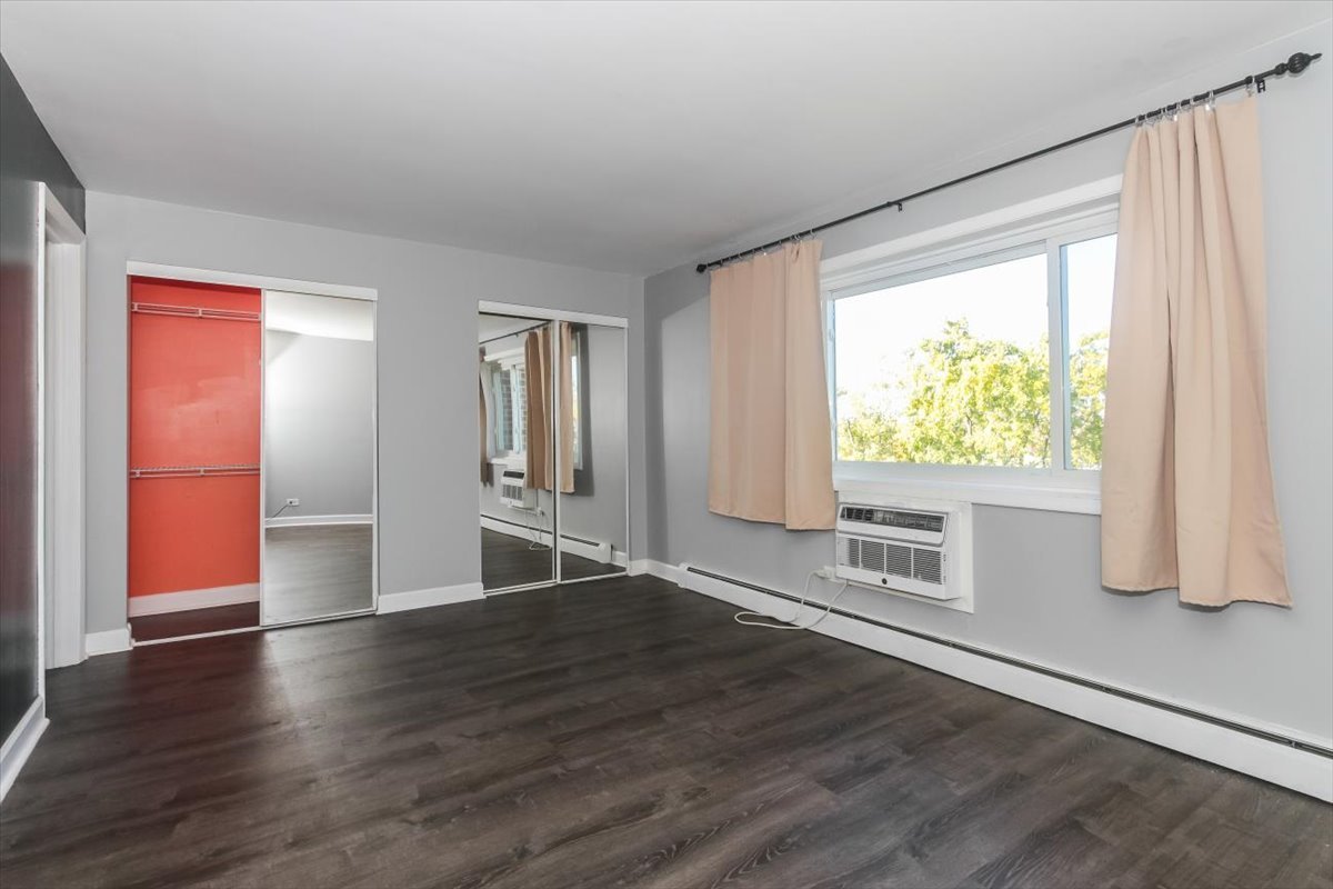 10373 Dearlove Road #4E, Glenview, IL 60025