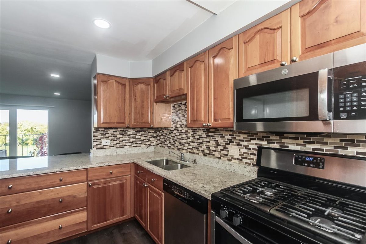 10373 Dearlove Road #4E, Glenview, IL 60025