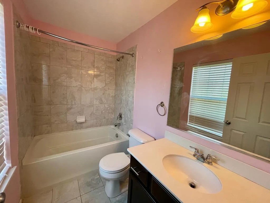 2915 Henley Lane, Naperville, IL 60540