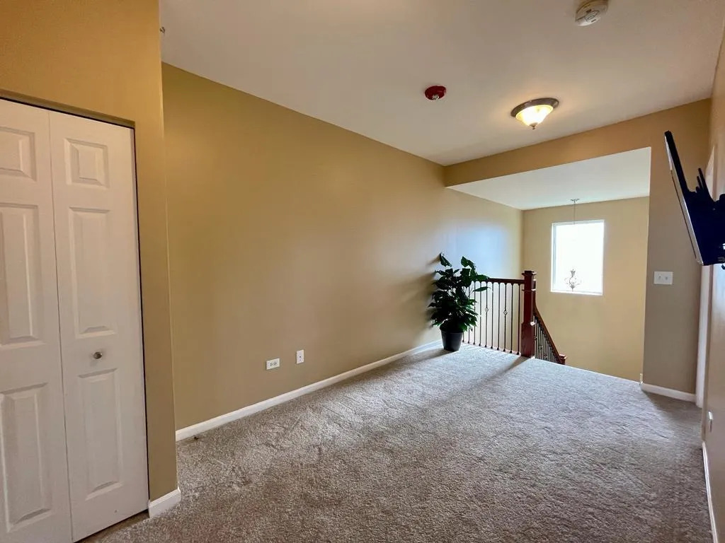 2915 Henley Lane, Naperville, IL 60540