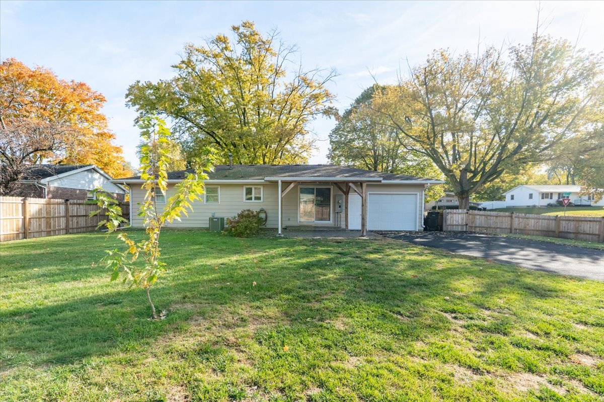 305 Highpoint Road, Normal, IL 61761