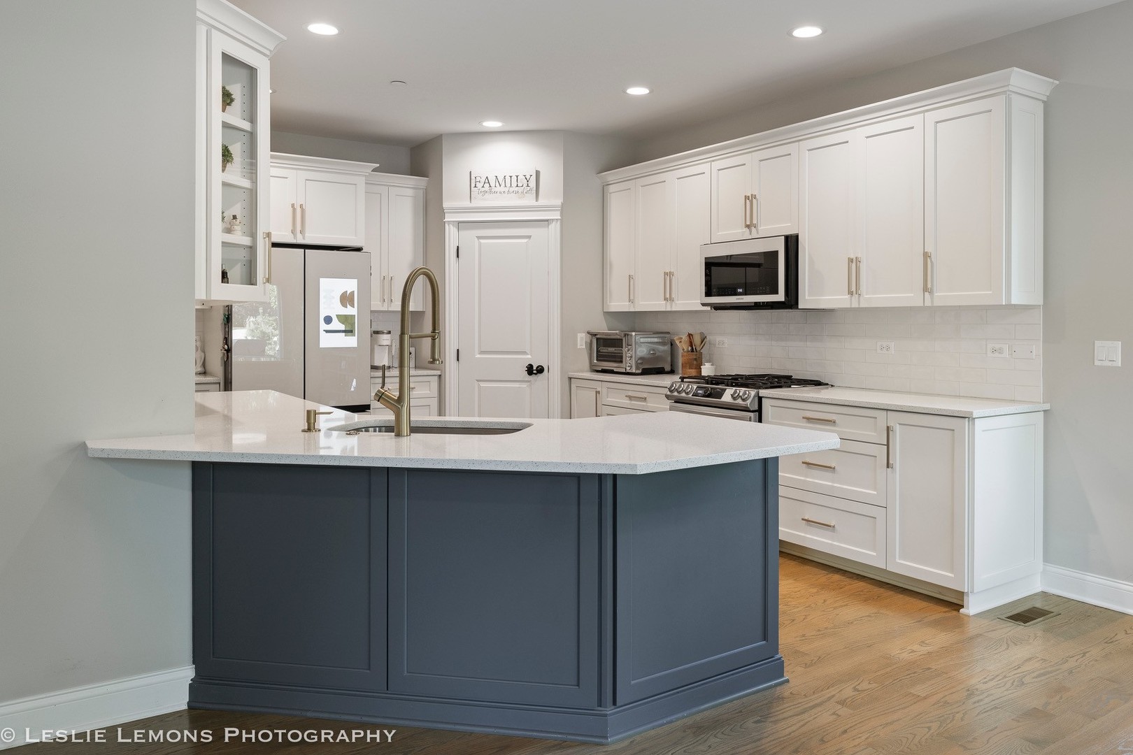 621 Bourbon Court, Naperville, IL 60565