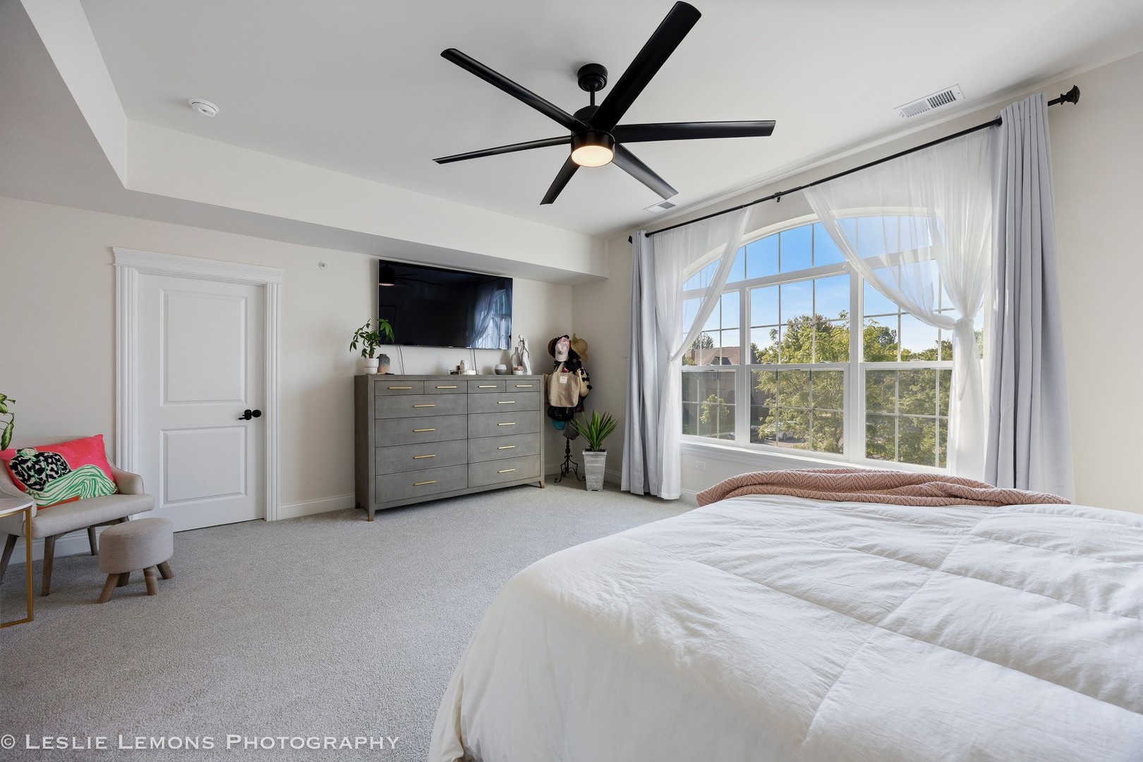 621 Bourbon Court, Naperville, IL 60565