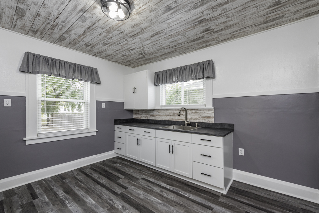 7124 26th Avenue, Kenosha, WI 53143