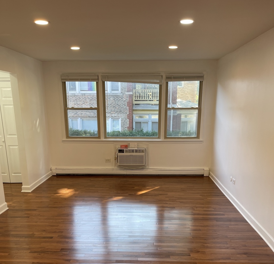 1534 W Farwell Avenue #2A, Chicago, IL 60626